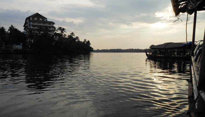 Ashtamudi Lake